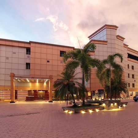 Hotel Kings Empire Kochi Exterior foto